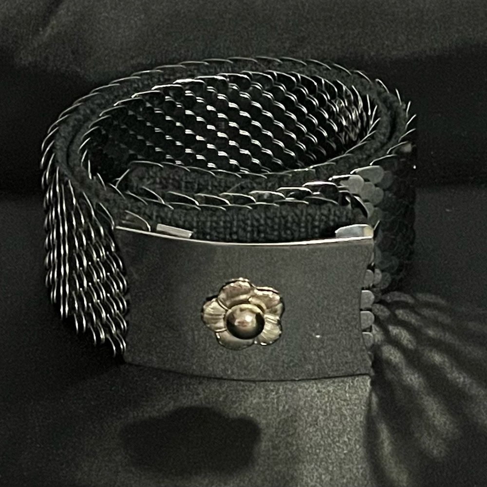 Vintage Fish Scale Silver Metallic Women's Belt elastic 70’s retro